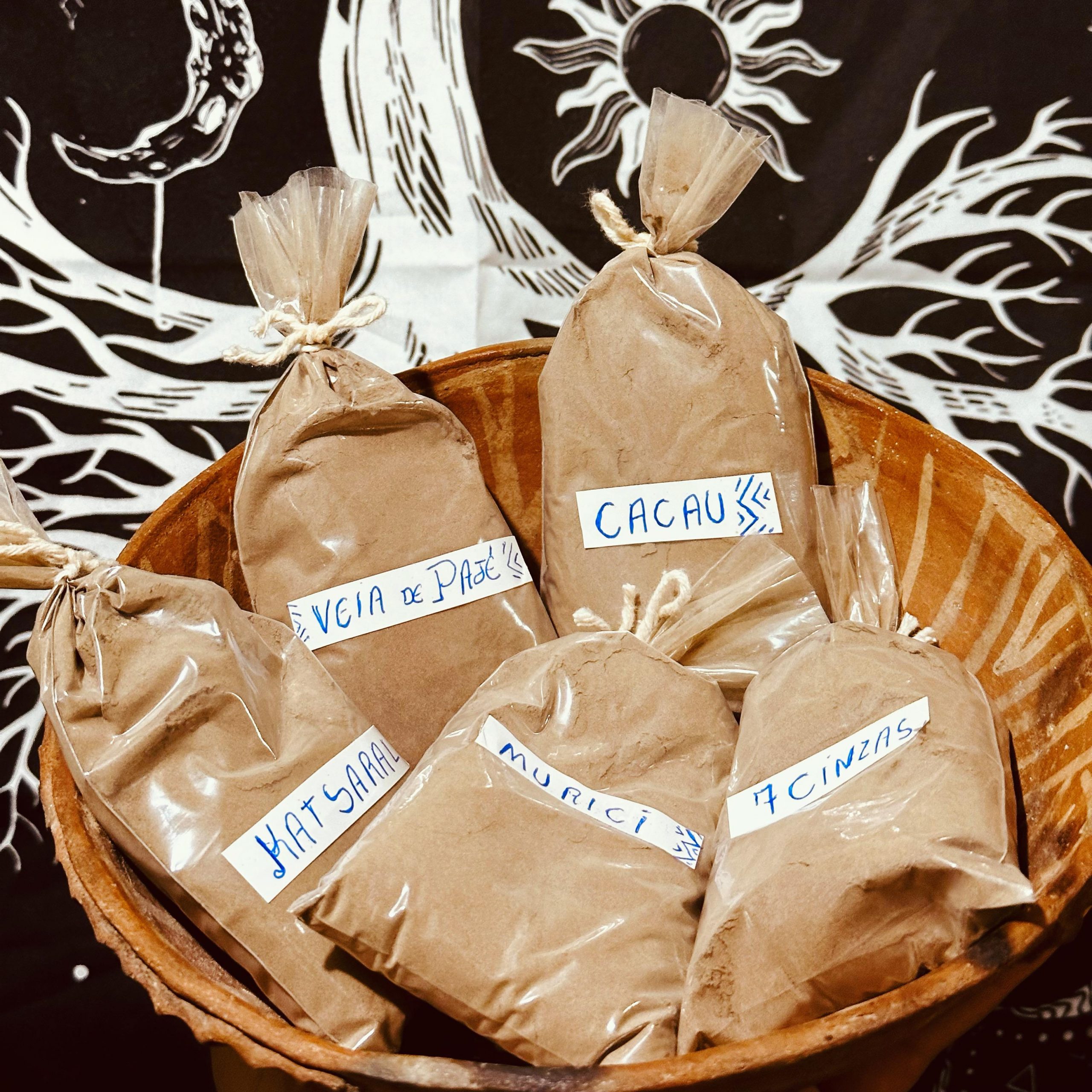 500 Gramas de Rapé / Escolha 5 variedades (Brinde 1 Kuripe Realista de nossa escolha)